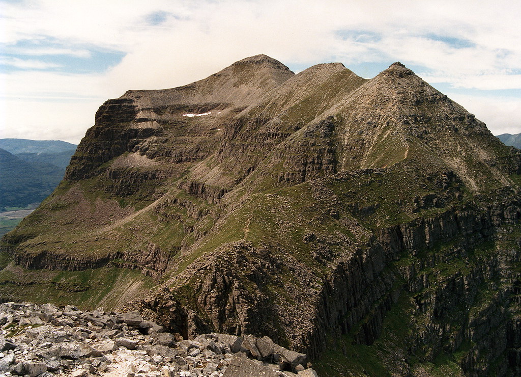 Figure 6: Liathach - Torridon Hills - Scotland - The 3 summits (all structural remains) are different shapes